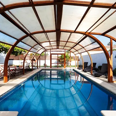 With 3 Bedrooms In Chiclana De La Frontera, With Private Pool Villa *